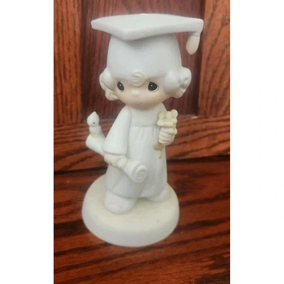Precious Moments The Lord Bless You And Keep You 1980 Enesco Graduation Girl - Picture 2 of 4